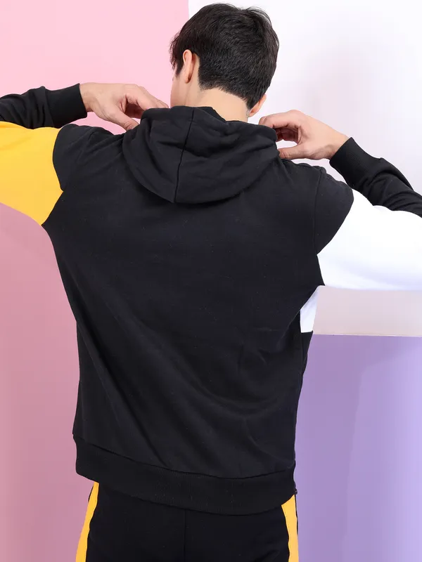 Highlander Men Black Hooded Pullover Sweatshirt