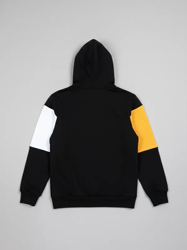 Highlander Men Black Hooded Pullover Sweatshirt