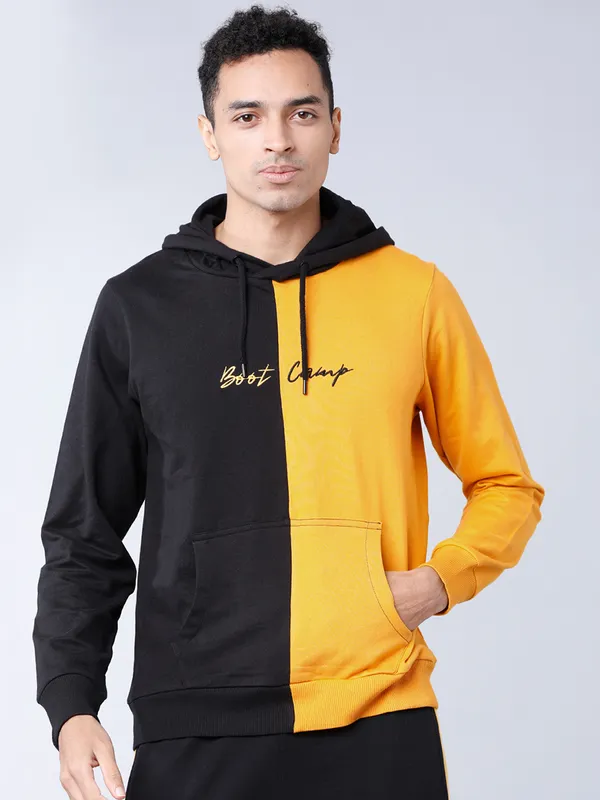 Highlander Men Black Hooded Pullover Sweatshirt