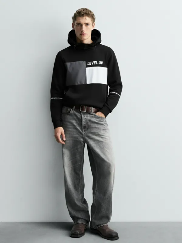 Highlander Men Black Hooded Pullover Sweatshirt