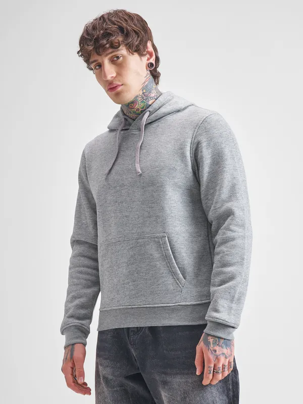 Men Solid Sweatshirt