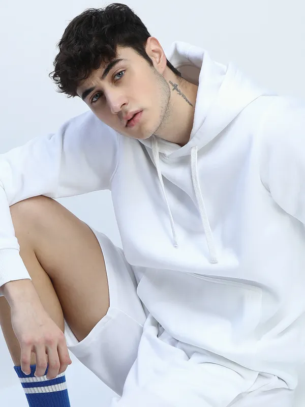 Highlander Men White Hooded Pullover Sweatshirt