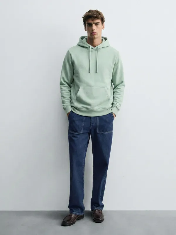 Men Solid Sweatshirt