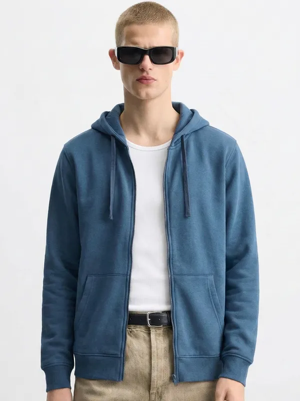 Men Solid Sweatshirt