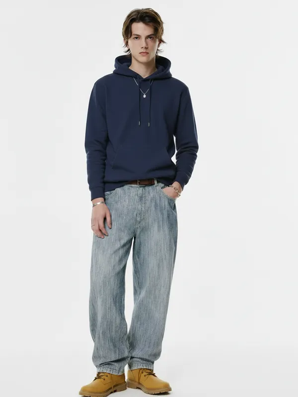 Men Solid Sweatshirt