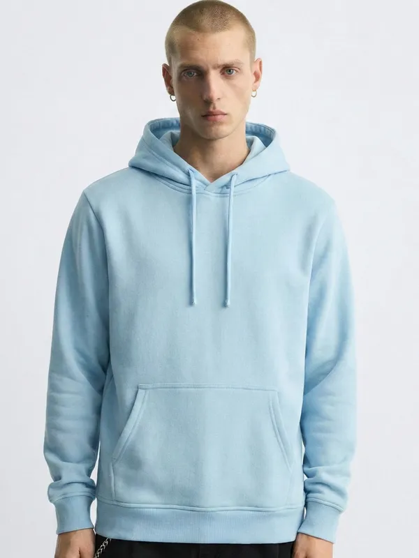 Men Solid Sweatshirt