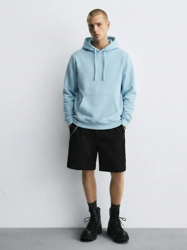 Men Solid Sweatshirt