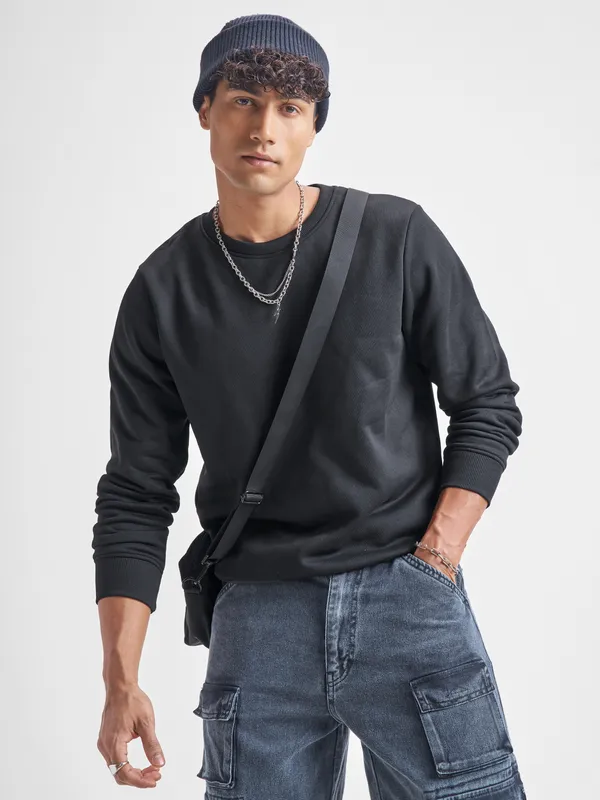 Highlander Men Black Round Neck Pullover Sweatshirt