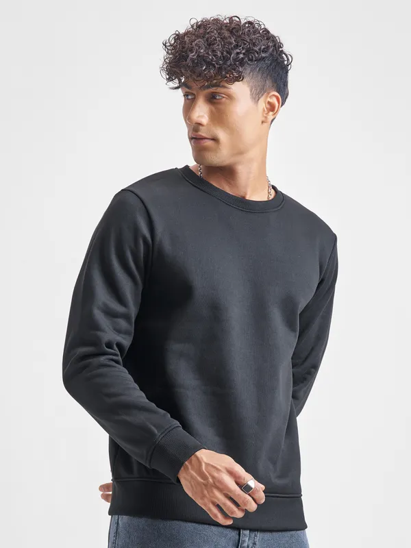 Highlander Men Black Round Neck Pullover Sweatshirt