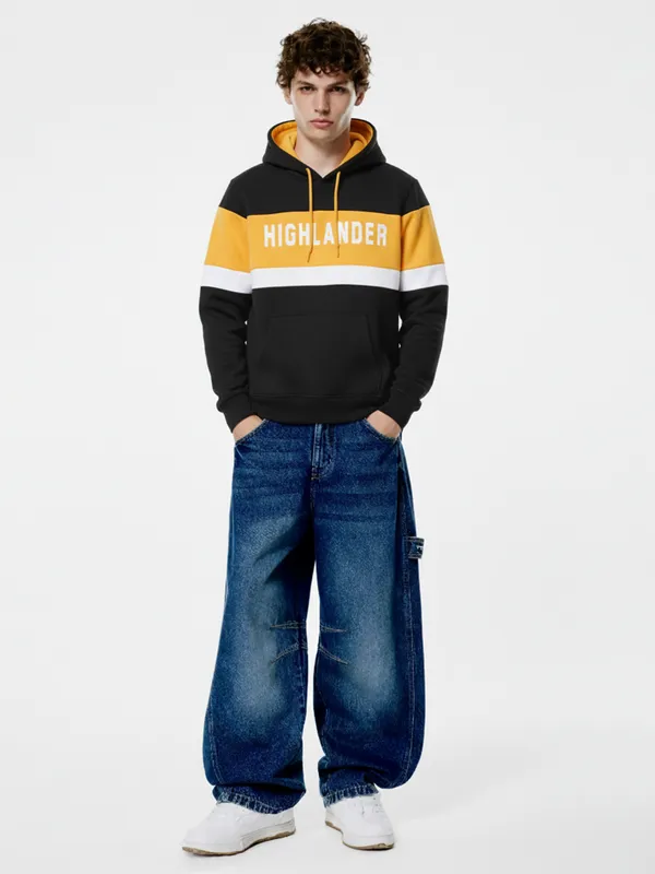 Highlander Men Black Hooded Pullover Sweatshirt