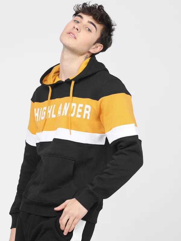 Highlander Men Black Hooded Pullover Sweatshirt