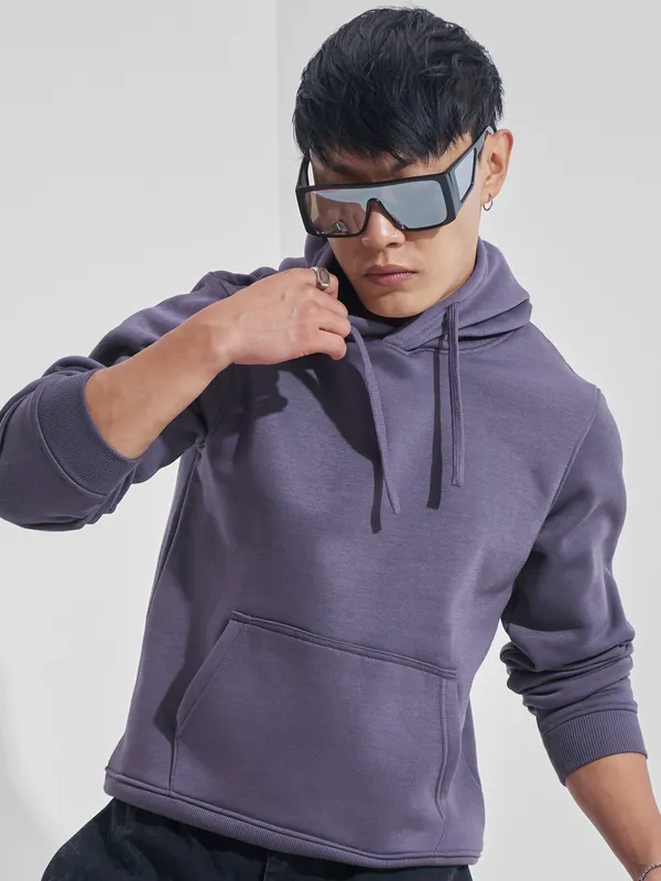 Men Solid Sweatshirt