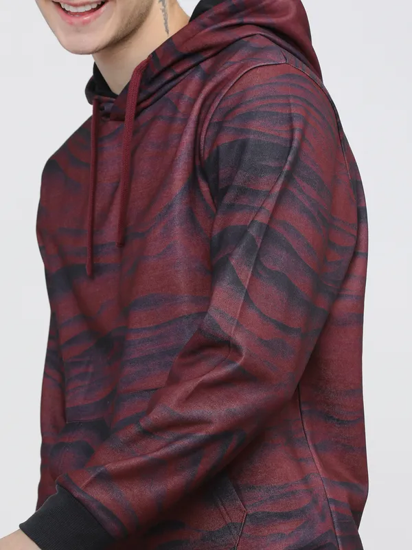 Highlander Men Red Hooded Pullover Sweatshirt
