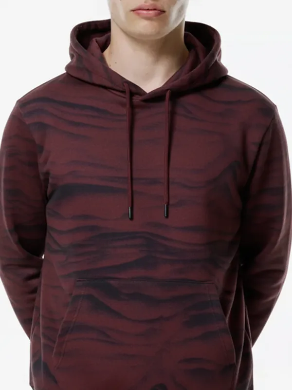 Highlander Men Red Hooded Pullover Sweatshirt