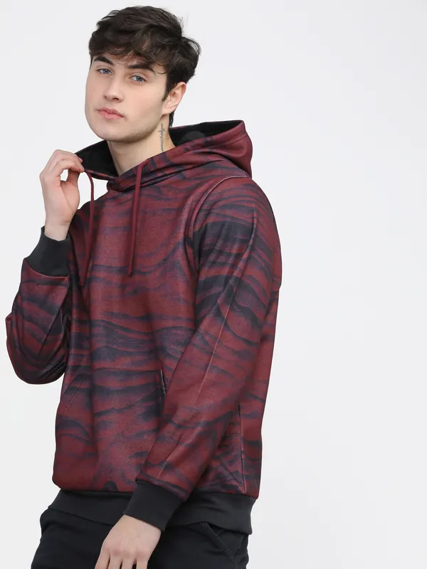 Highlander Men Red Hooded Pullover Sweatshirt