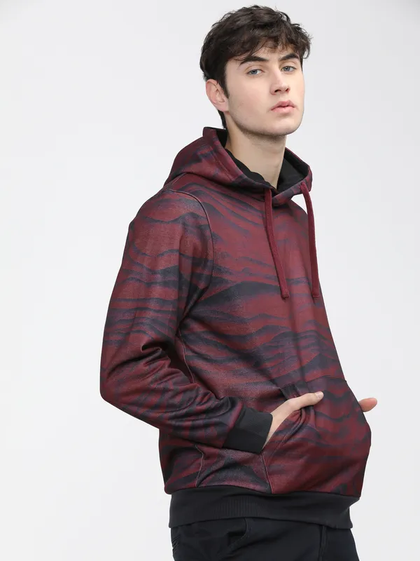 Highlander Men Red Hooded Pullover Sweatshirt