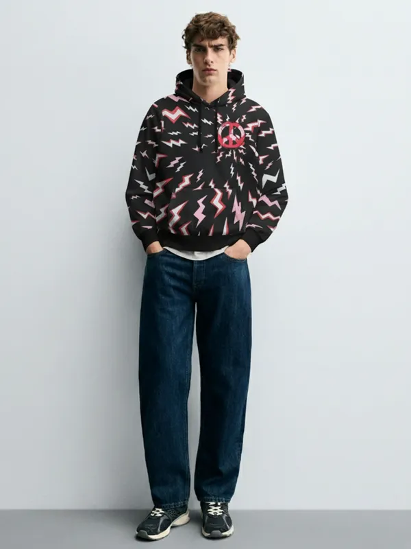 Highlander Men Black Hooded Pullover Sweatshirt