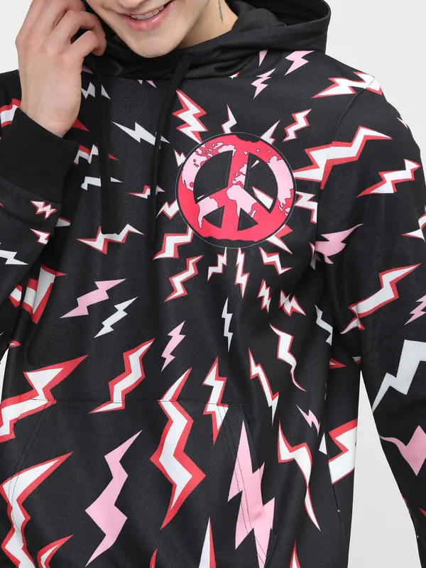 Highlander Men Black Hooded Pullover Sweatshirt