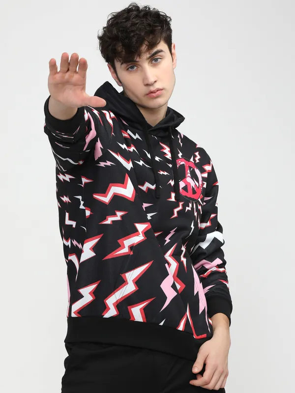 Highlander Men Black Hooded Pullover Sweatshirt