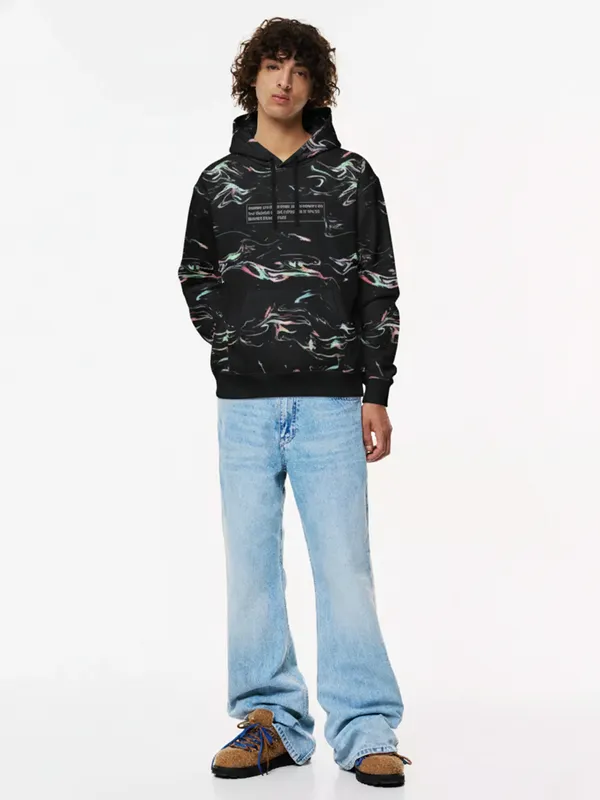 Highlander Men Black Hooded Pullover Sweatshirt