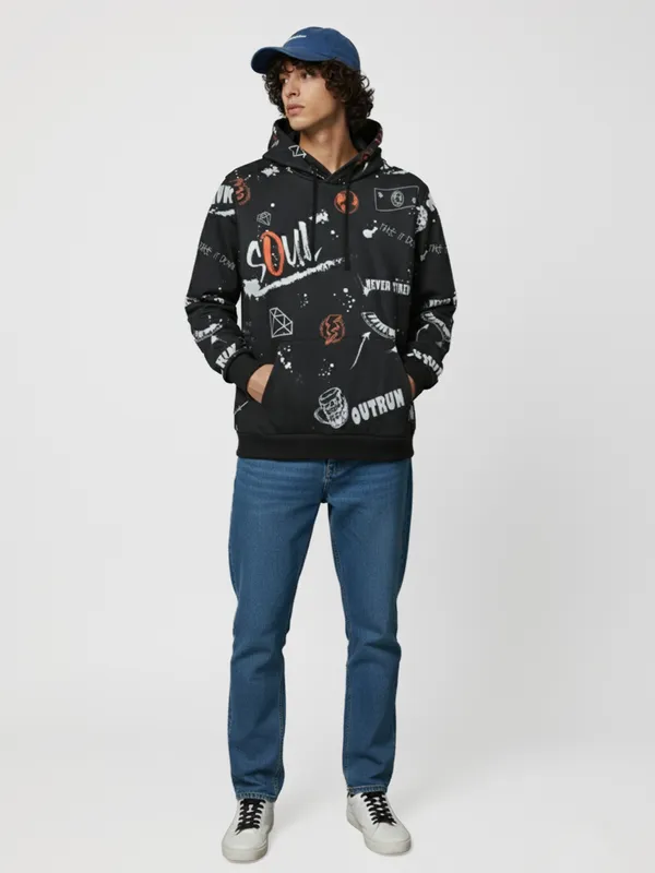 Highlander Men Black Hooded Pullover Sweatshirt