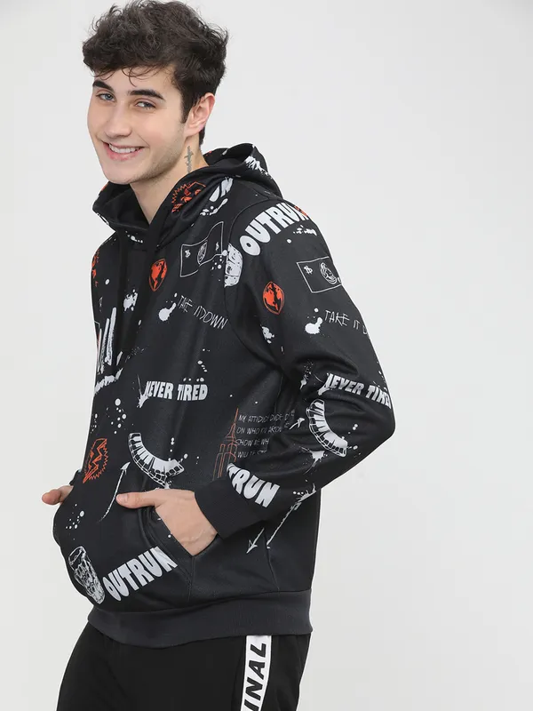 Highlander Men Black Hooded Pullover Sweatshirt