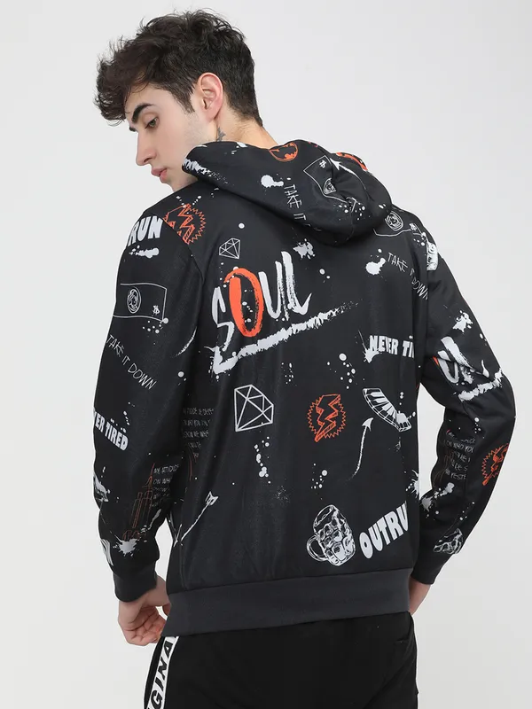 Highlander Men Black Hooded Pullover Sweatshirt