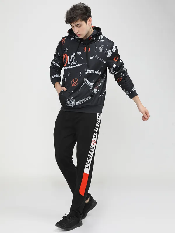 Highlander Men Black Hooded Pullover Sweatshirt