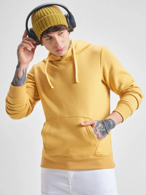 Highlander Men Yellow Hooded Pullover Sweatshirt