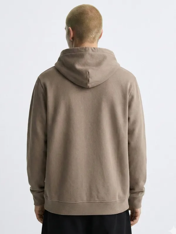 Men Solid Sweatshirt