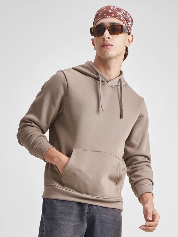 Men Solid Sweatshirt