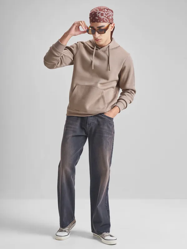 Men Solid Sweatshirt