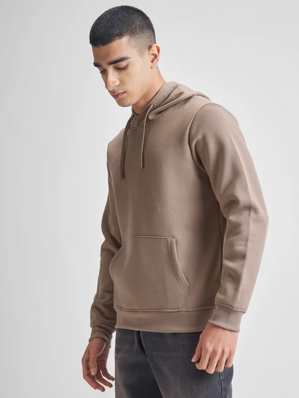 Men Solid Sweatshirt