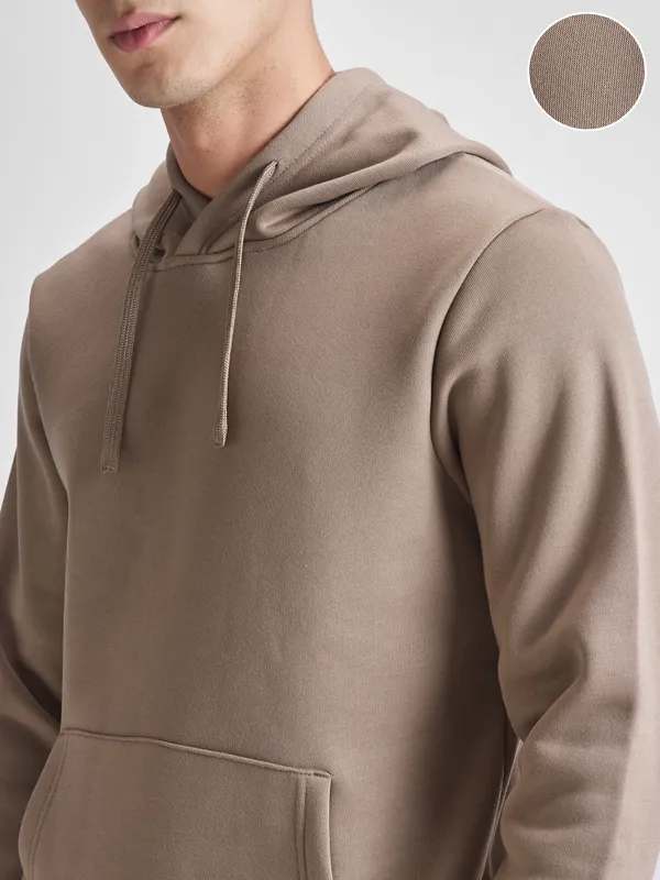 Men Solid Sweatshirt