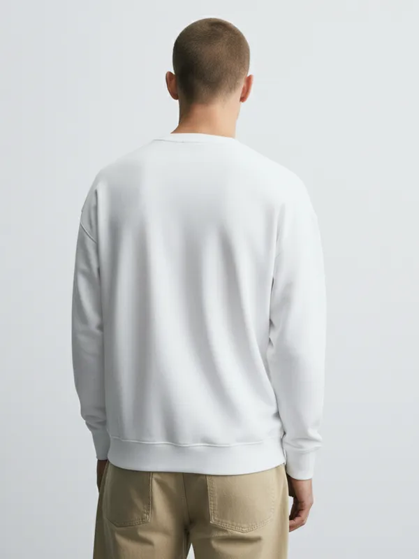 Highlander Men White Round Neck Pullover Sweatshirt