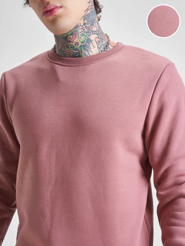 Highlander Men Rose Round Neck Pullover Sweatshirt