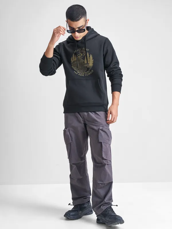 Highlander Men Black Hooded Pullover Sweatshirt