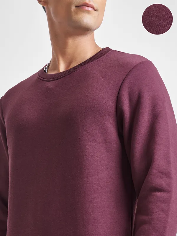 Highlander Men Burgundy Round Neck Pullover Sweatshirt