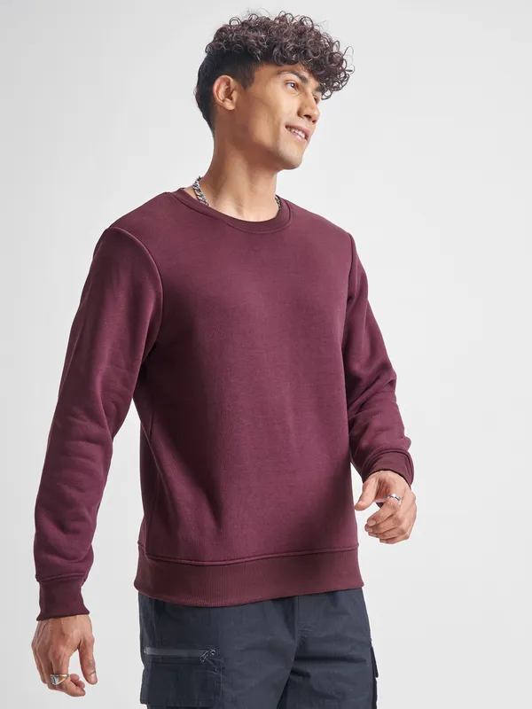 Highlander Men Burgundy Round Neck Pullover Sweatshirt