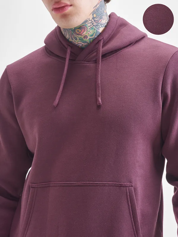 Highlander Men Burgundy Hooded Pullover Sweatshirt