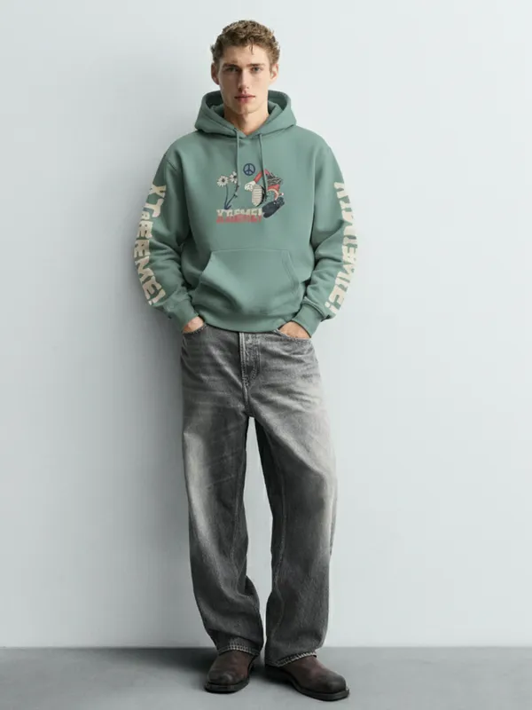 Highlander Men Blue Hooded Pullover Sweatshirt