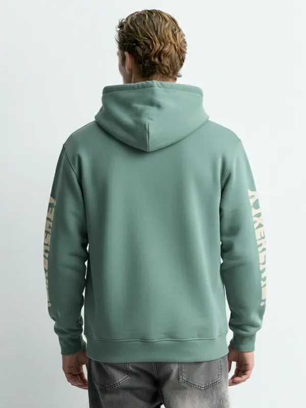 Highlander Men Blue Hooded Pullover Sweatshirt