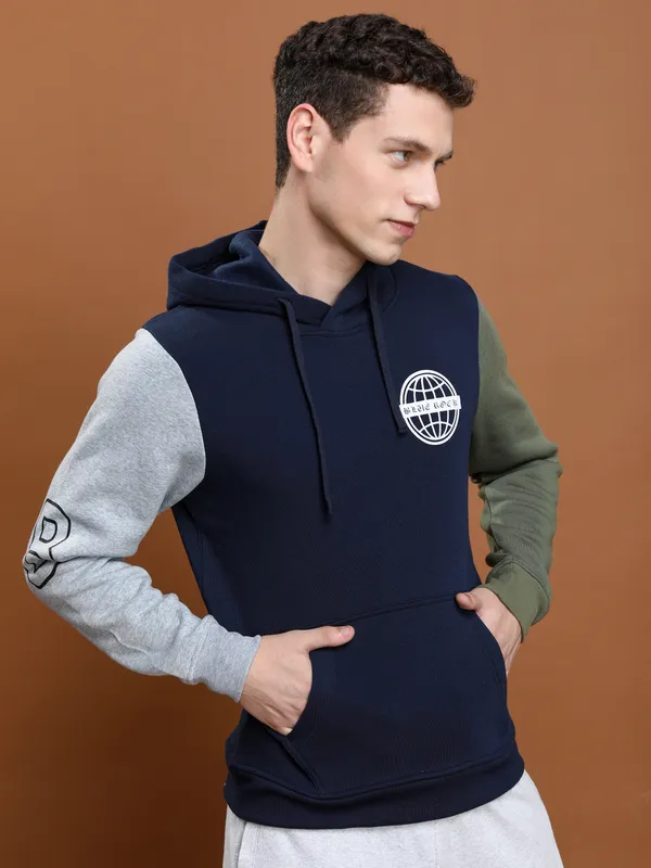 Highlander Men Navy Blue Hooded Pullover Sweatshirt