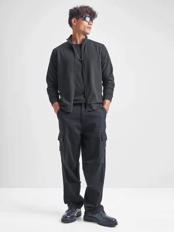 Men Solid Sweatshirt