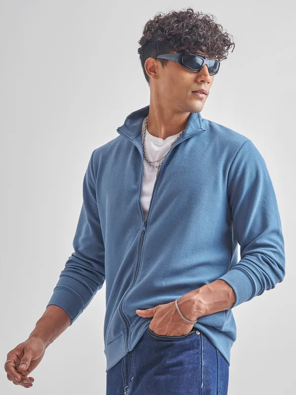 Men Solid Sweatshirt