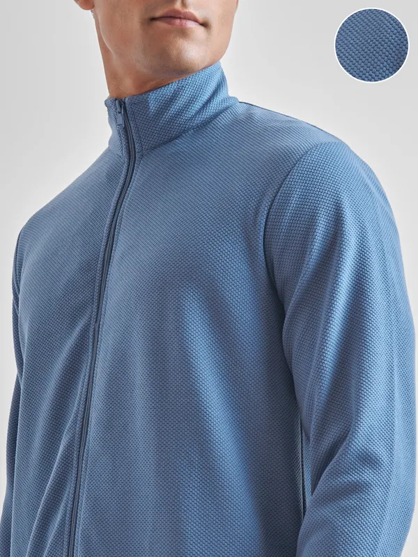 Men Solid Sweatshirt