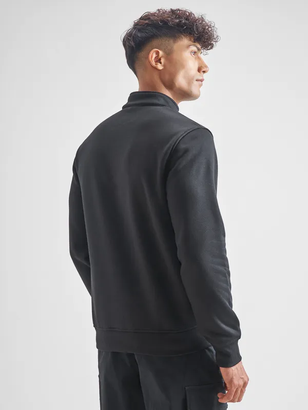 Men Solid Sweatshirt