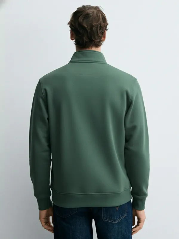 Highlander Men Green Mock Collar Pullover Sweatshirt