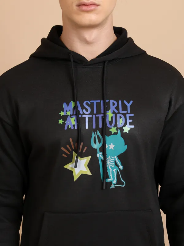 Highlander Men Black Hooded Pullover Sweatshirt