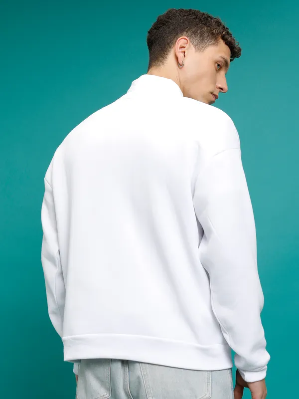 Highlander Men White Round Neck Pullover Sweatshirt